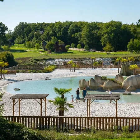 Spacieux Avec Terrasse Pour 8 Personnes - Api-1-52-1342 * Dienne (Vienne)