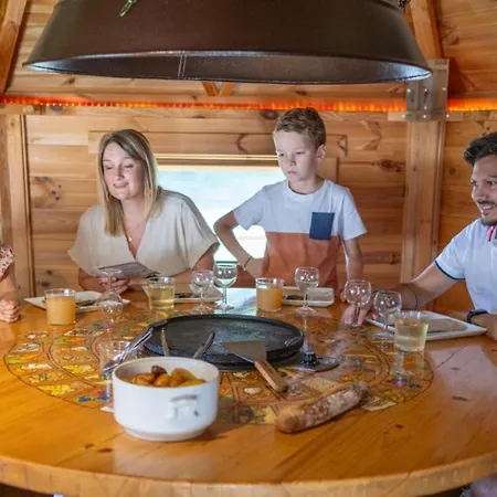 Spacieux Avec Terrasse Pour 8 Personnes - Api-1-52-1342 Camping *
